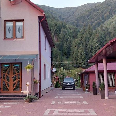 Садиба Квітка Карпат Ruska Mokra Экстерьер фото